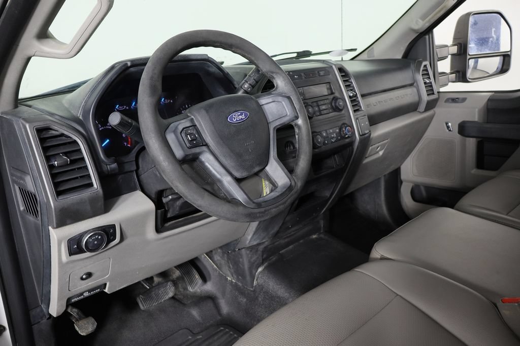 Used 2017 Ford F250 XL w/ Power Equipment Group RWD image 16