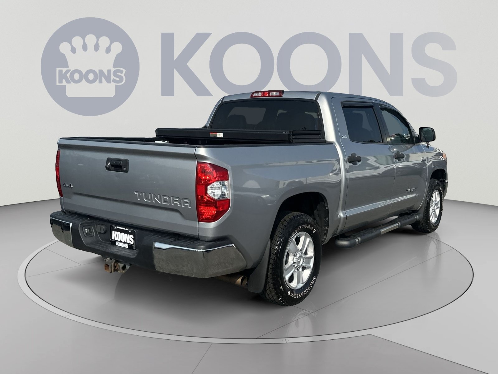 Used 2017 Toyota Tundra SR5 w/ SR5 Upgrade Package AWD/4WD image 11