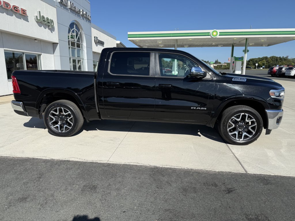 Used 2026 RAM 1500 Laramie AWD/4WD image 9