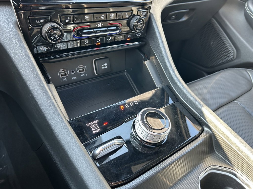 Used 2024 Jeep Grand Cherokee L Limited w/ Luxury Tech Group II image 22