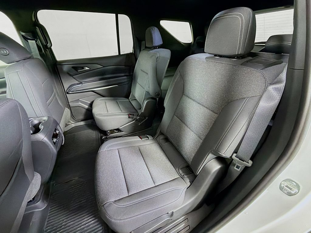 New 2026 Chevrolet Traverse LT w/ LPO, Floor Liner Package AWD/4WD image 17