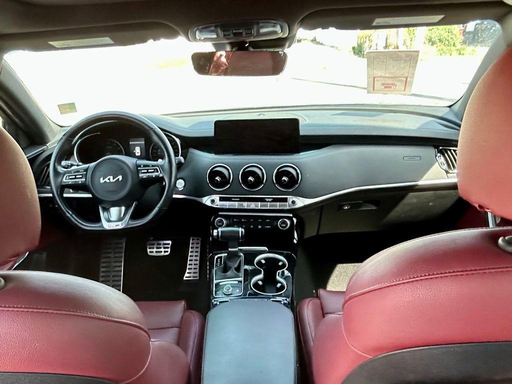 Used 2022 Kia Stinger GT-Line w/ Sun & Sound Package RWD image 7