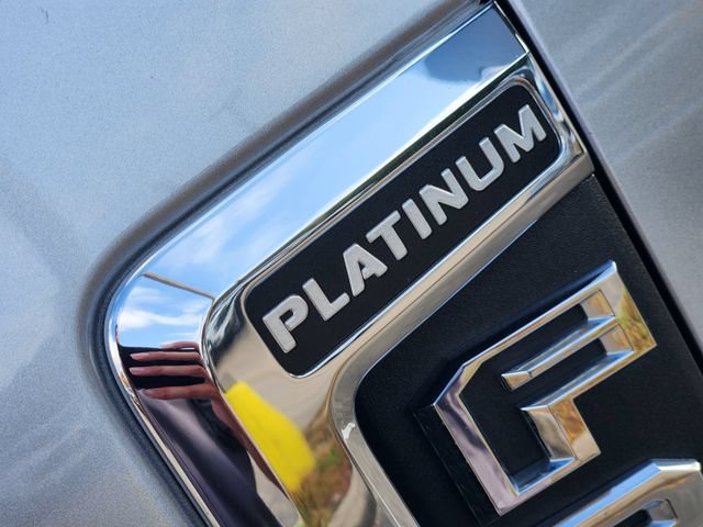 Used 2022 Ford F250 Platinum w/ FX4 Off-Road Package AWD/4WD image 12