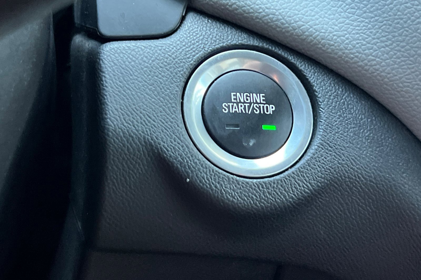 Used 2023 Chevrolet Equinox LT image 22