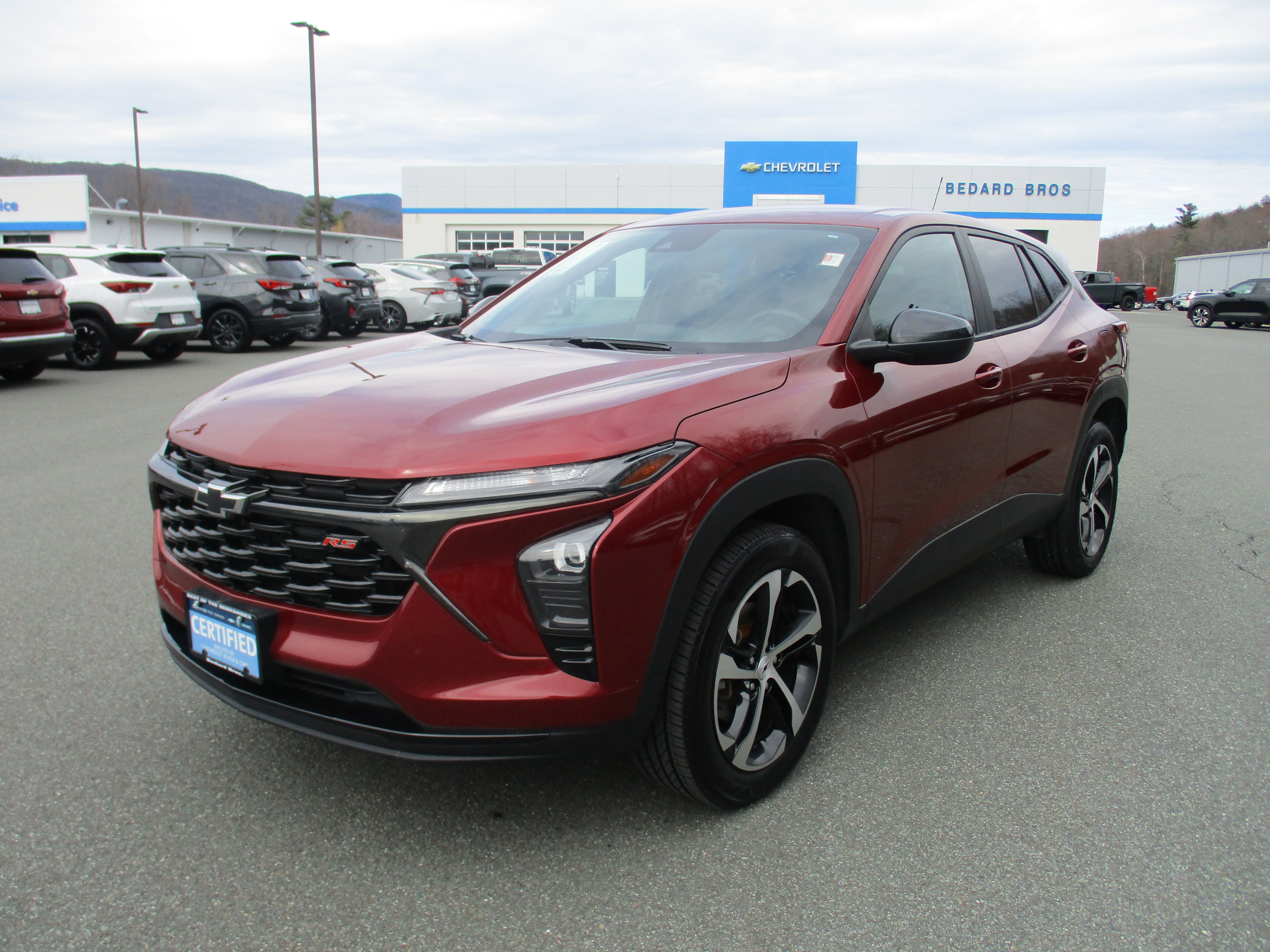Certified 2024 Chevrolet Trax RS image 1