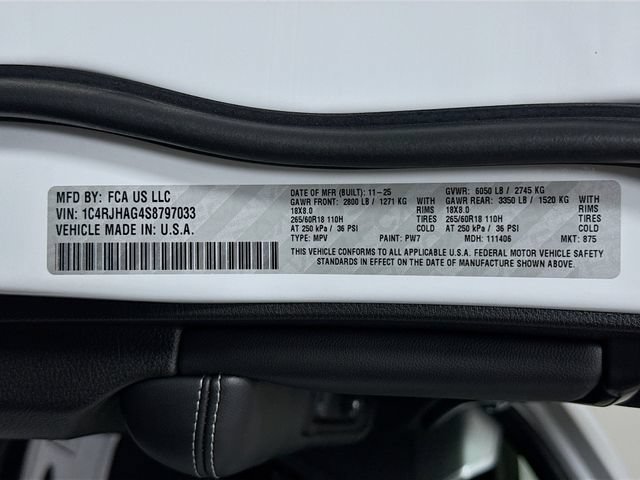 New 2025 Jeep Grand Cherokee Altitude AWD/4WD image 29
