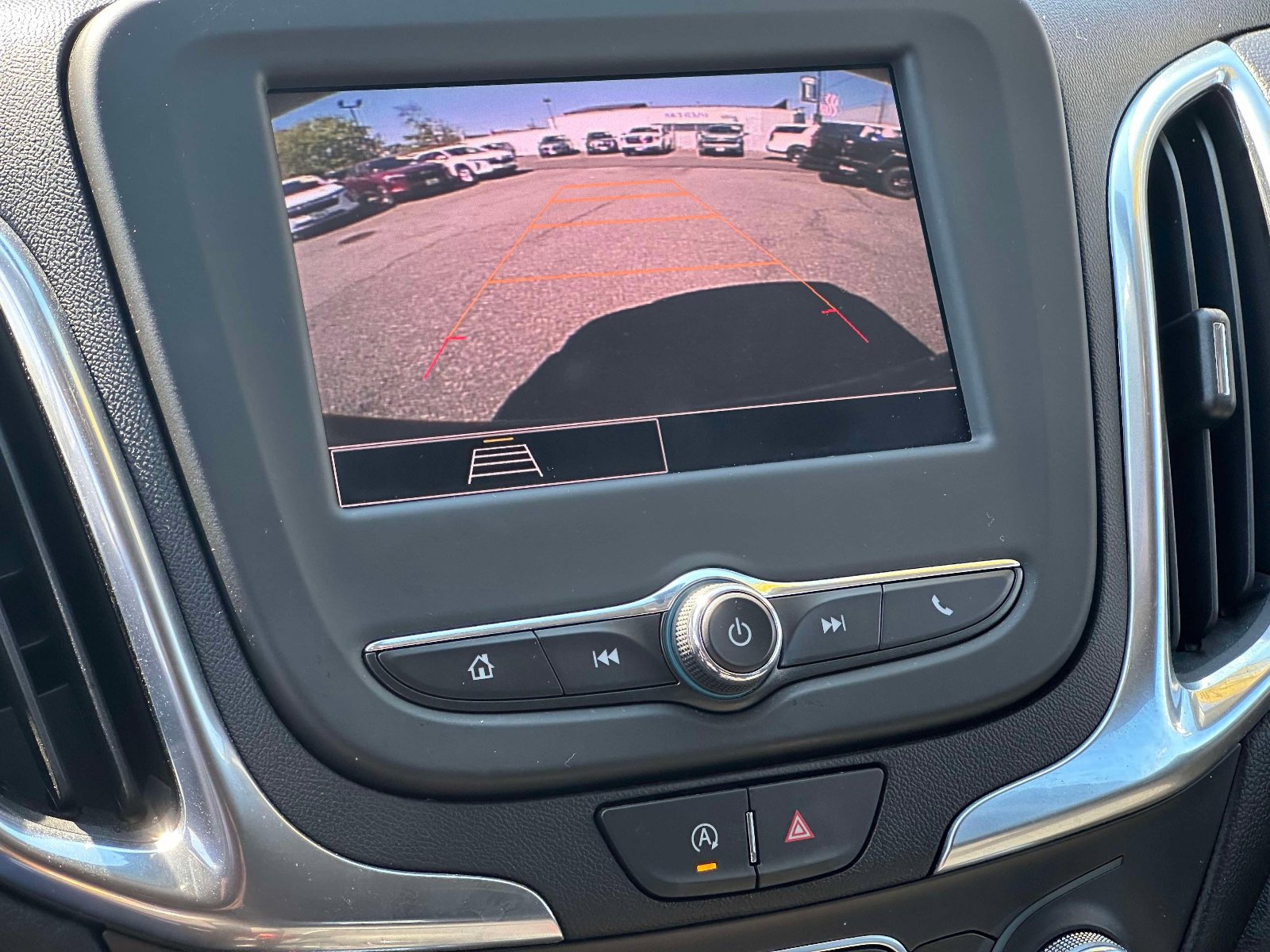Used 2024 Chevrolet Equinox LT AWD/4WD image 30