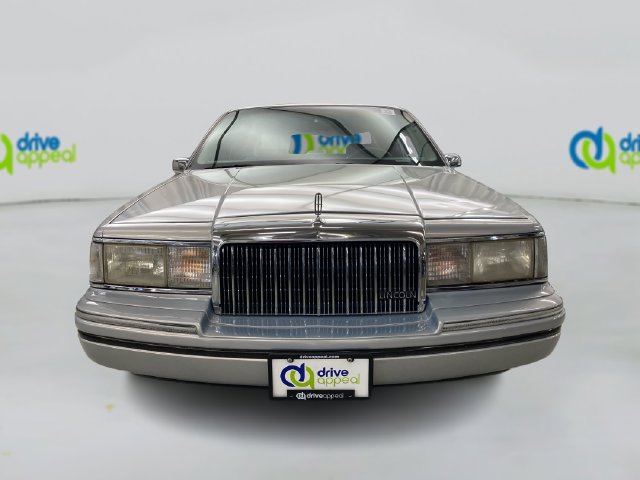 Used 1994 Lincoln Town Car Signature RWD image 15