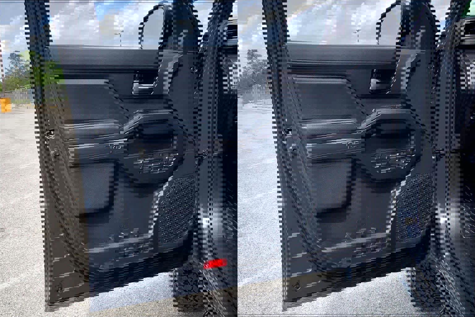 Used 2025 Toyota Tacoma TRD Sport image 21