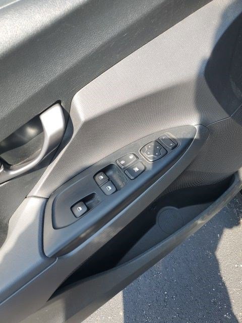 Used 2020 Hyundai Veloster Turbo R-Spec image 8