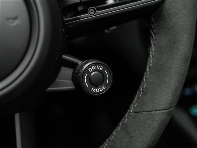 New 2026 Porsche Macan GTS image 19