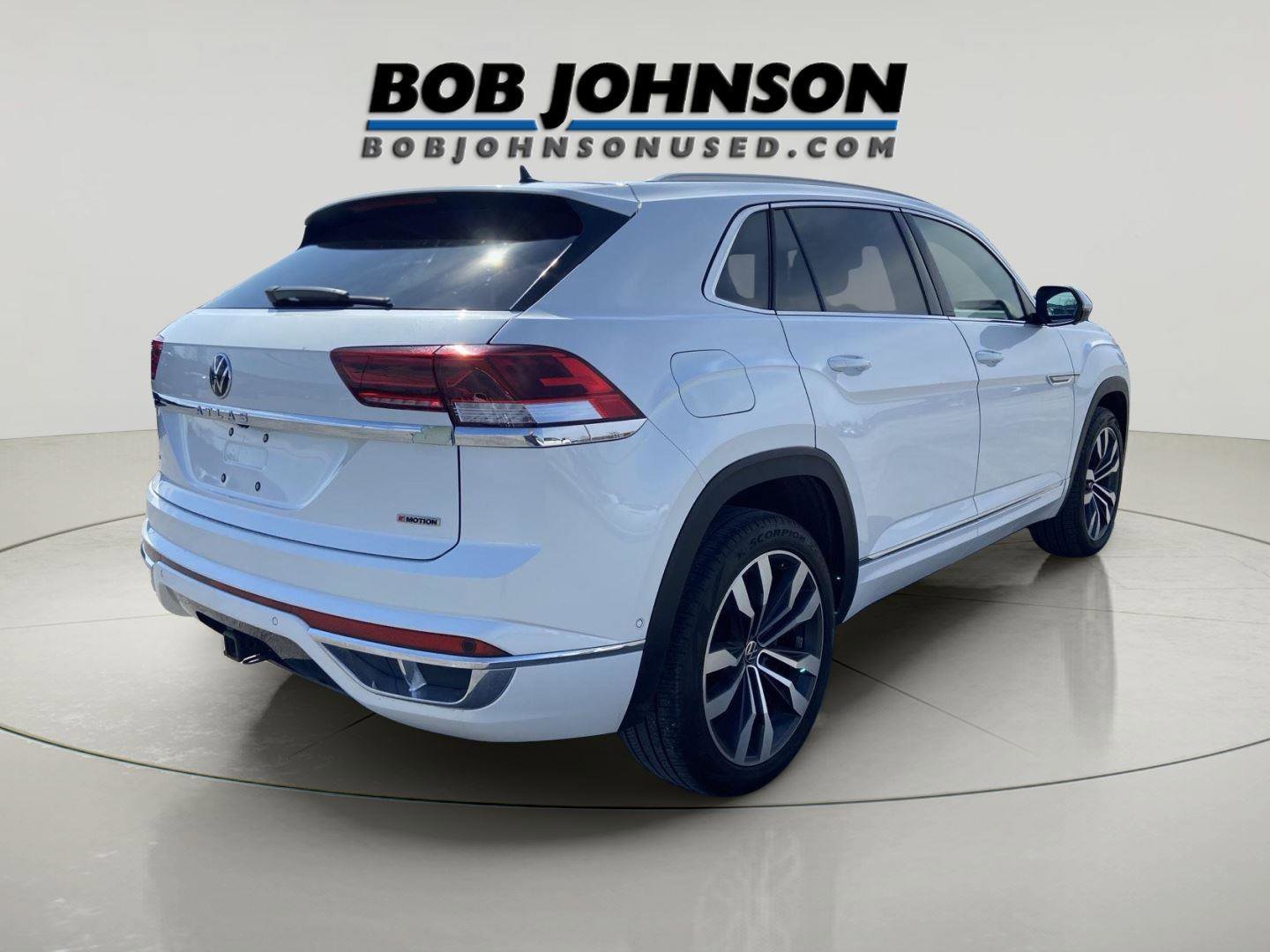 Used 2022 Volkswagen Atlas Cross Sport SEL Premium R-Line AWD/4WD image 3