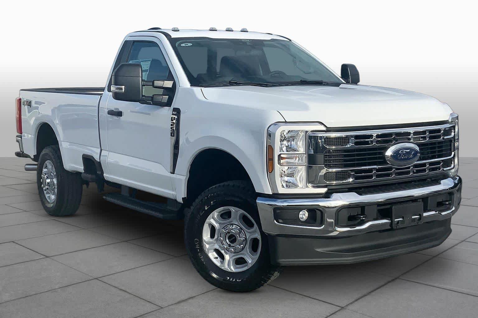 Certified 2025 Ford F250 XLT w/ Snow Plow Prep Package AWD/4WD image 3