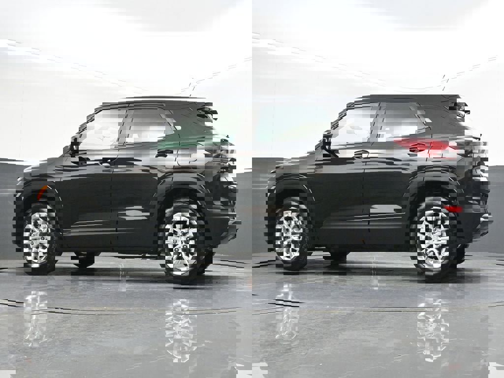 Certified 2025 Chevrolet TrailBlazer LS image 35