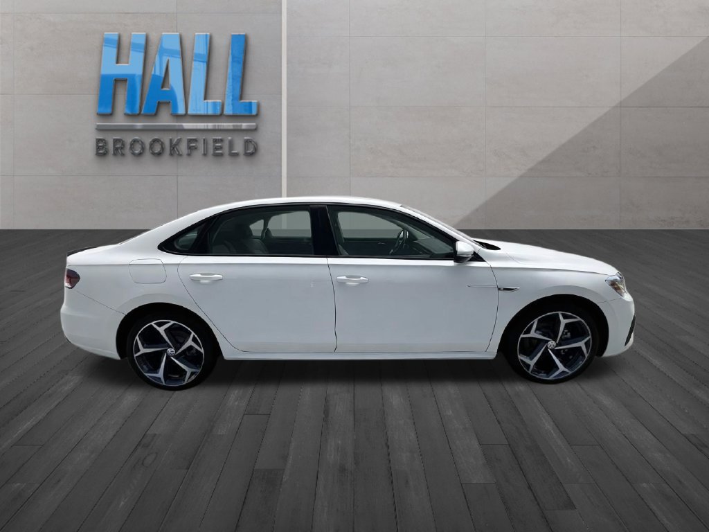 Certified 2020 Volkswagen Passat 2.0T R-Line FWD image 8