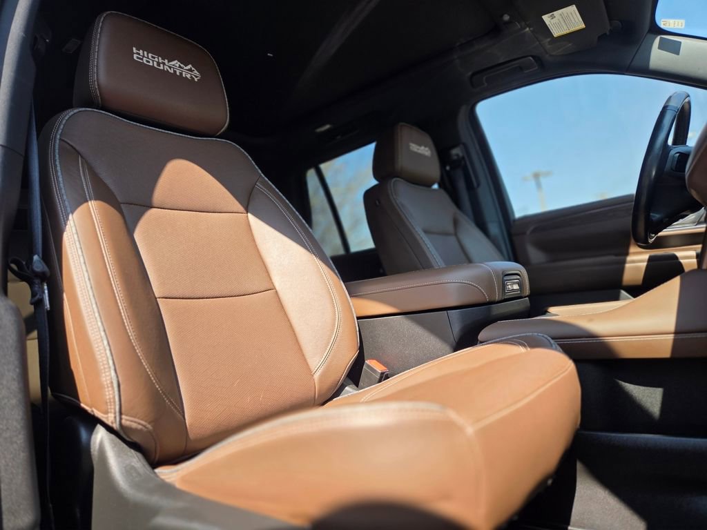 Used 2022 Chevrolet Tahoe High Country w/ Premium Package 2 image 27