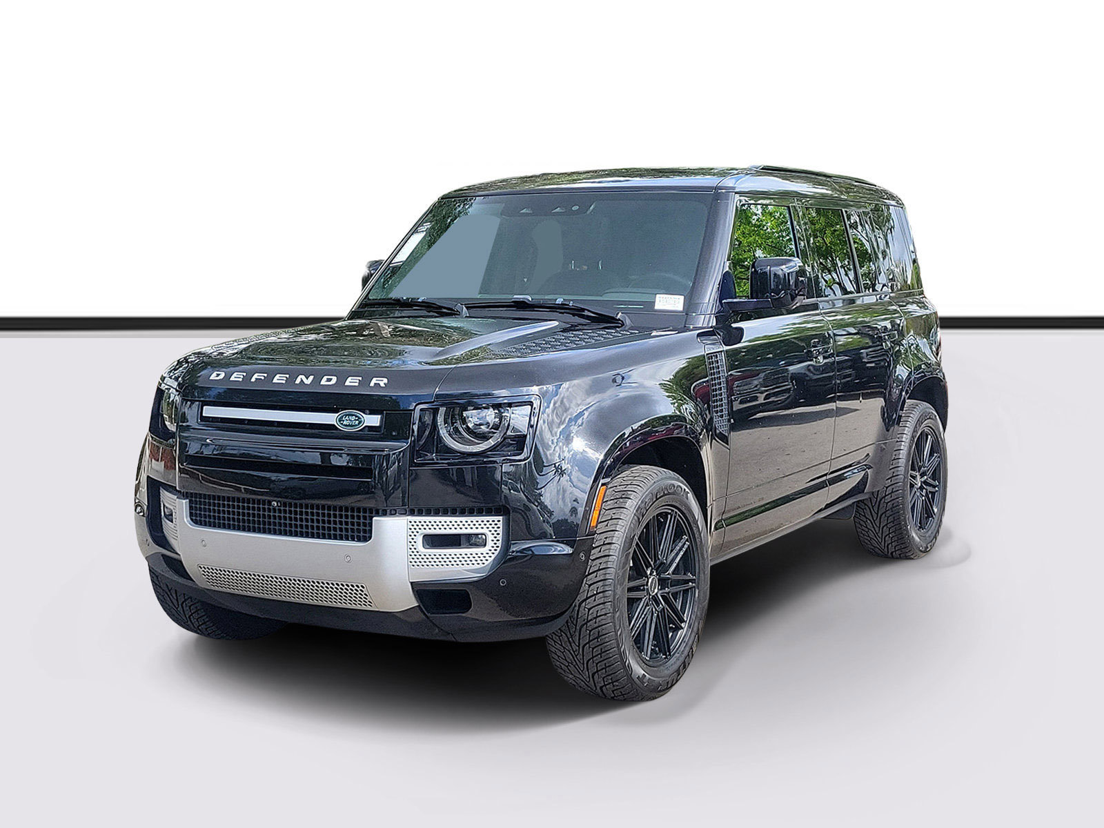 Used 2022 Land Rover Defender 110 XS Edition AWD/4WD image 2