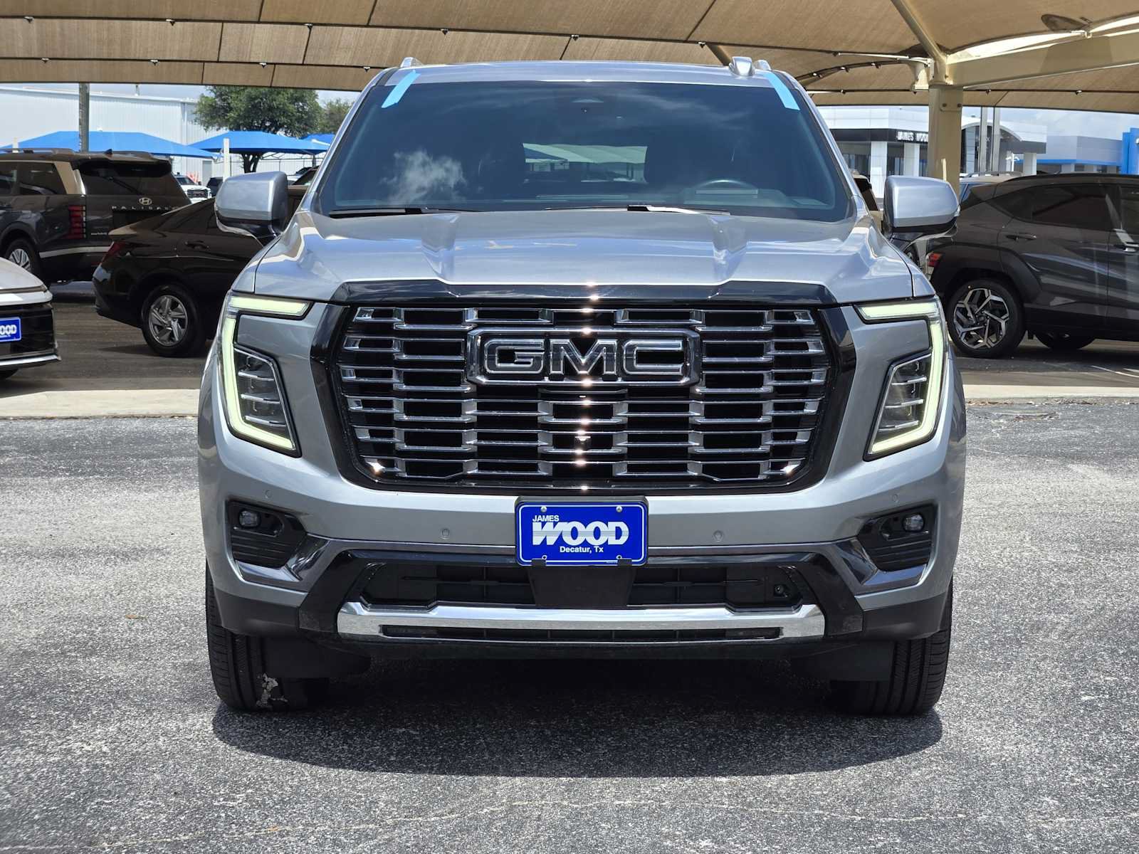Certified 2025 GMC Yukon Denali Ultimate AWD/4WD image 3