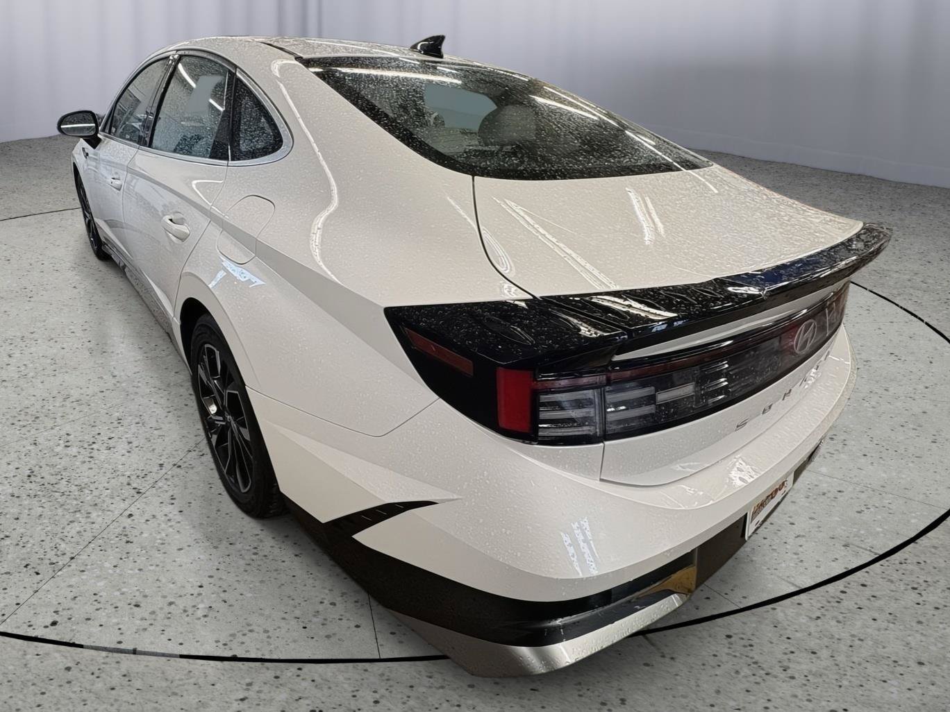 Used 2025 Hyundai Sonata SEL FWD image 4
