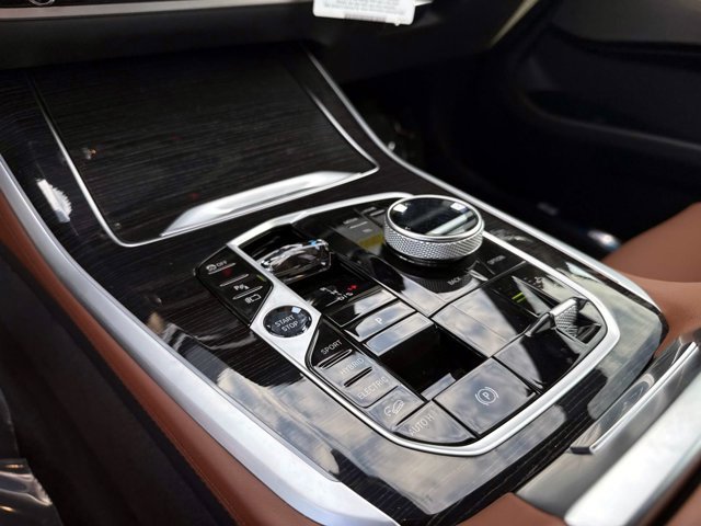 New 2026 BMW X5 xDrive50e w/ Executive Package AWD/4WD image 29
