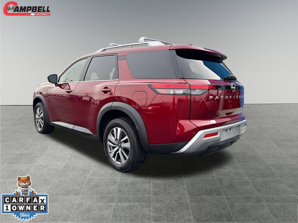 Used 2023 Nissan Pathfinder SL image 3