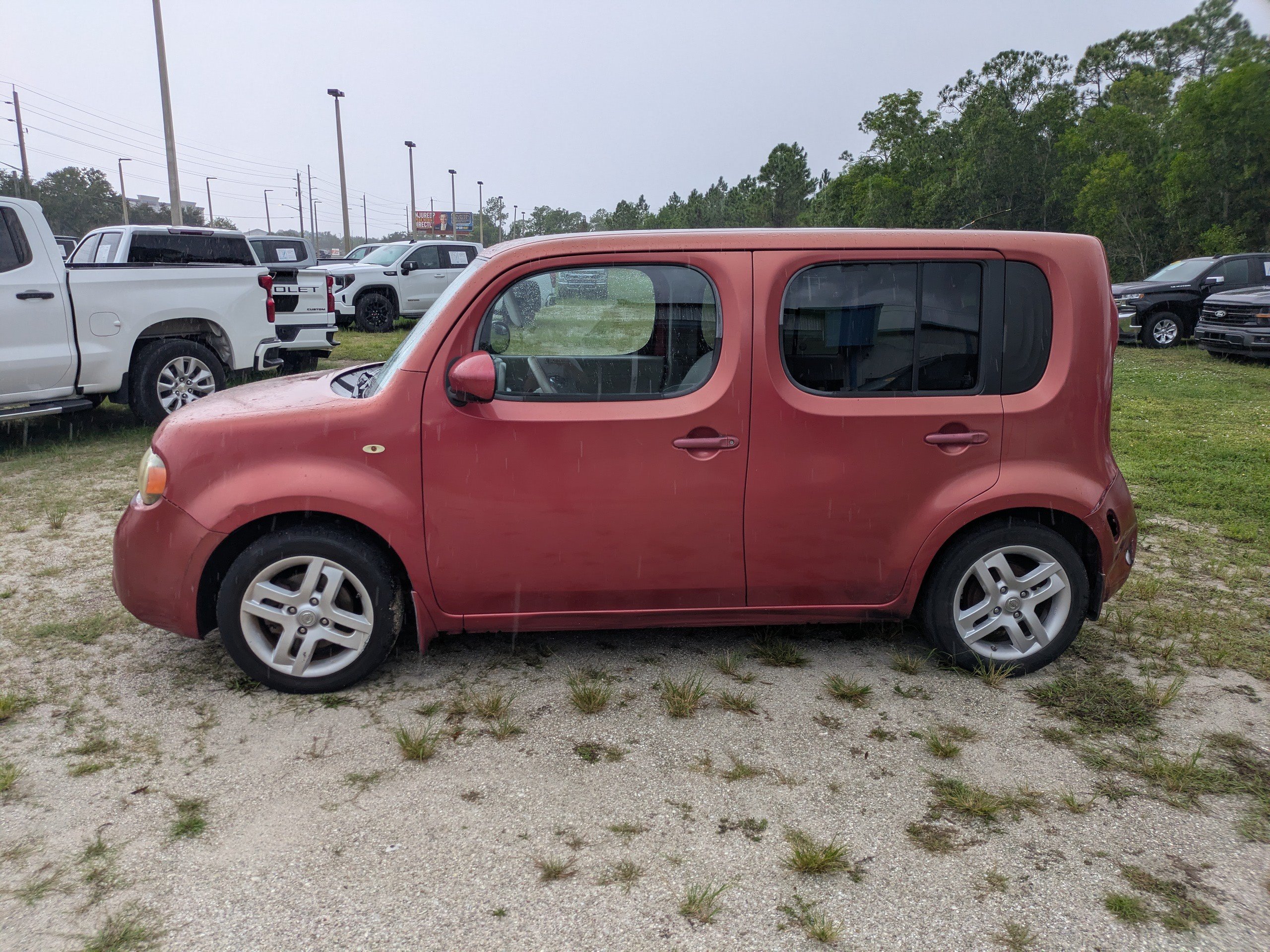 Used 2010 Nissan Cube 1.8 SL w/ Interior Designer Pkg FWD image 7