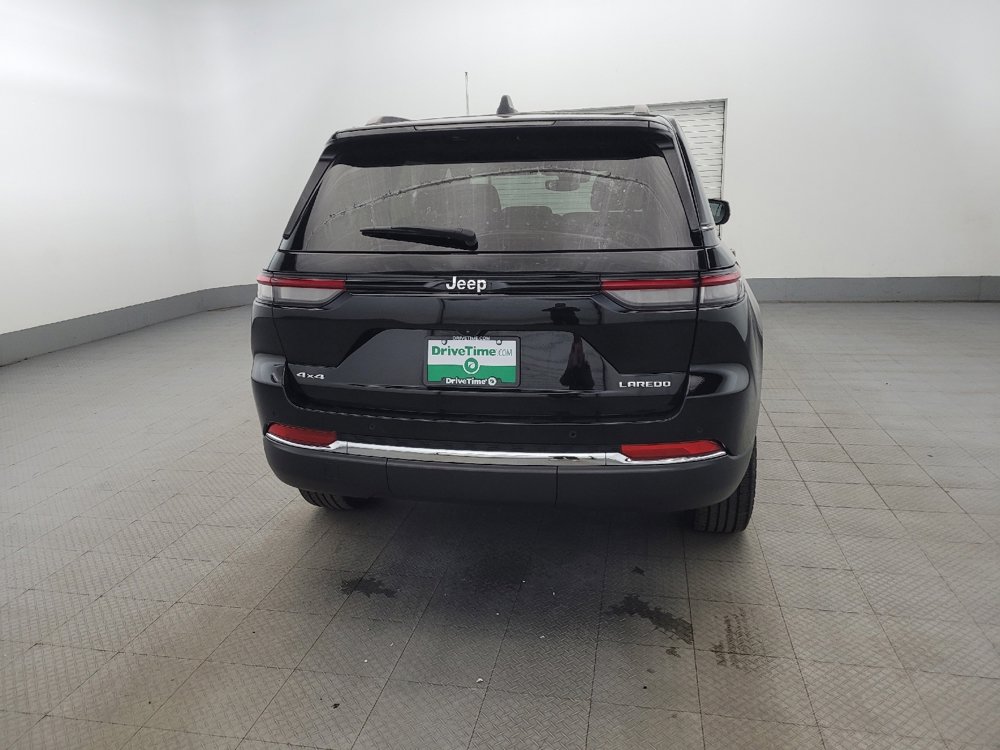 Used 2023 Jeep Grand Cherokee Laredo w/ Luxury Tech Group I image 7