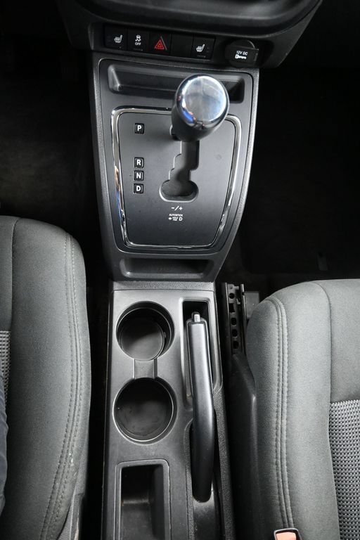 Used 2015 Jeep Patriot Latitude FWD image 13