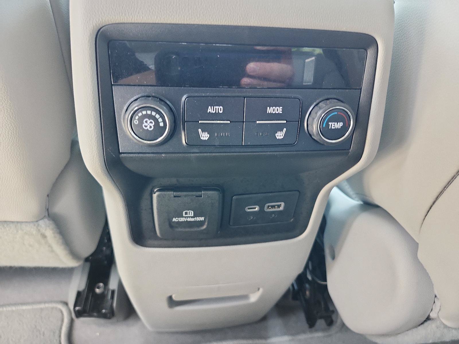 Used 2021 GMC Acadia SLT w/ Preferred Package FWD image 13