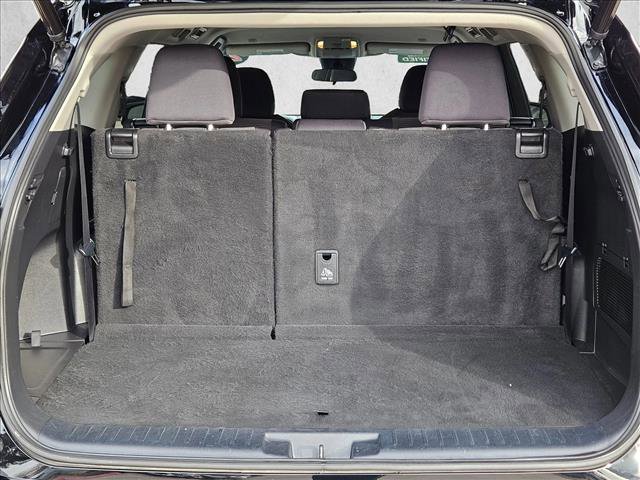 Used 2023 Toyota Highlander LE image 6