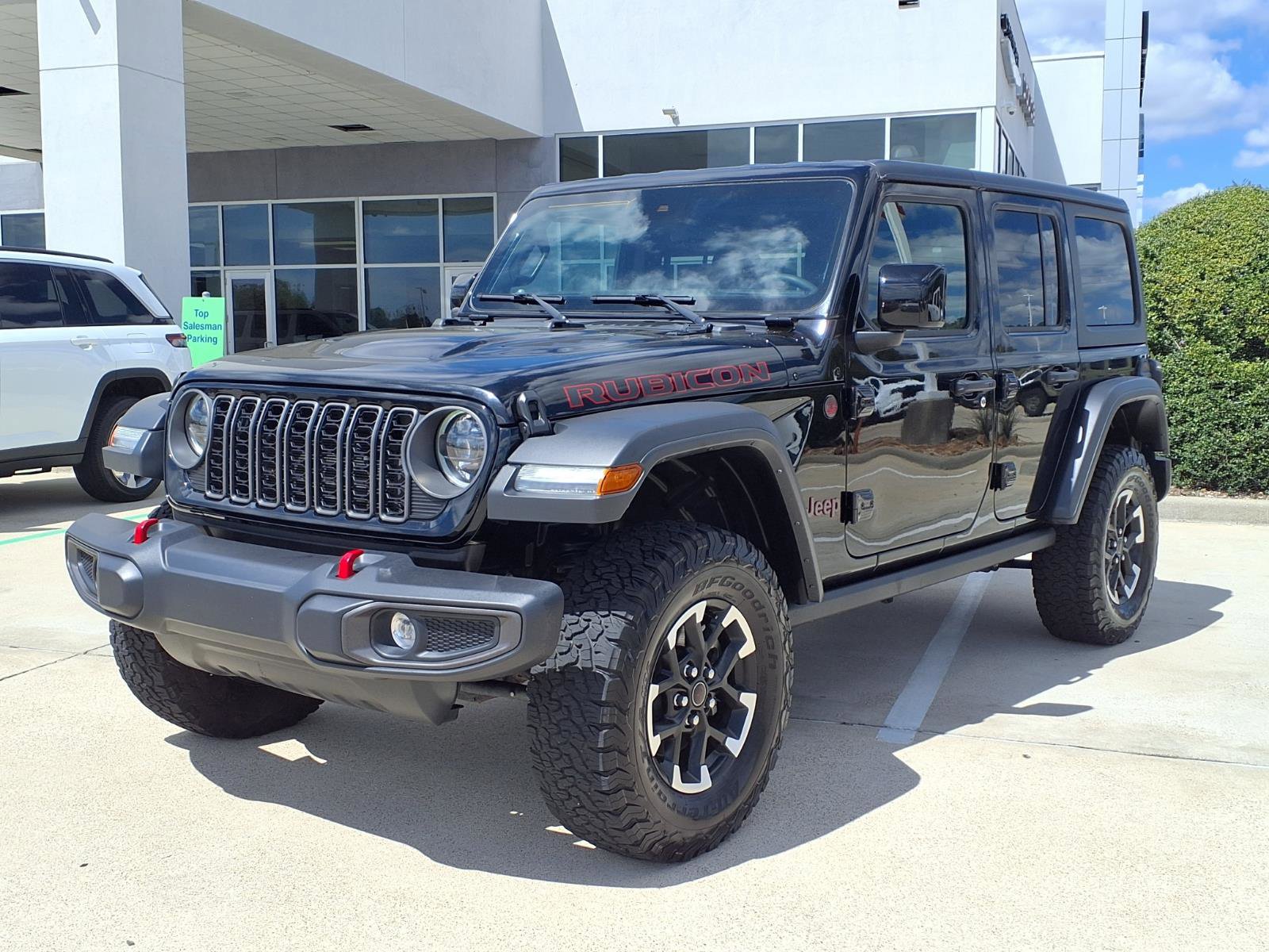 Used 2025 Jeep Wrangler Unlimited Rubicon image 3