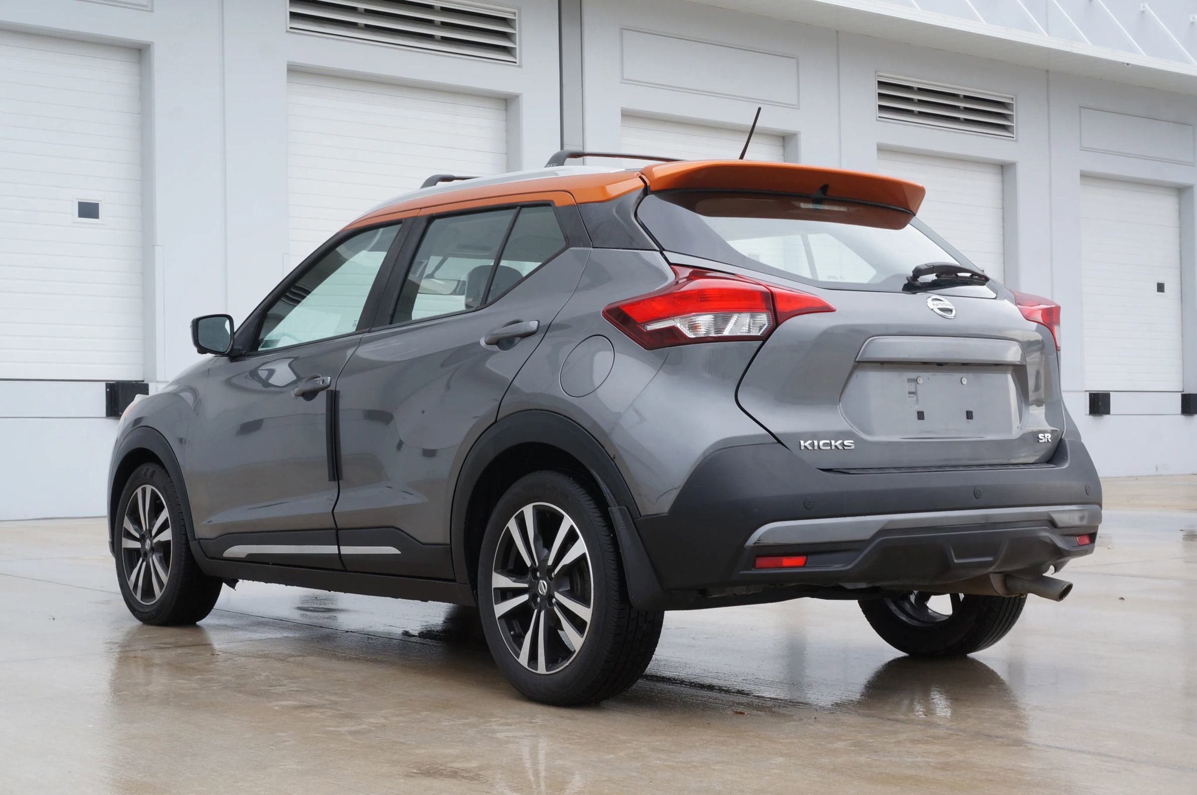 Used 2019 Nissan Kicks SR w/ SR Premium Package image 9
