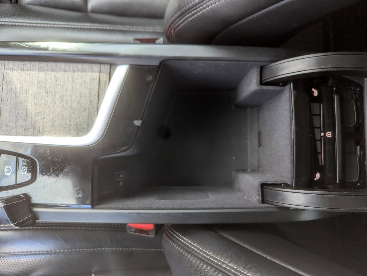 Used 2021 Volvo XC90 T6 Inscription w/ Protection Package image 29