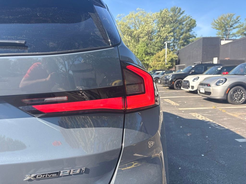 Used 2023 BMW X1 xDrive28i w/ Convenience Package AWD/4WD image 13