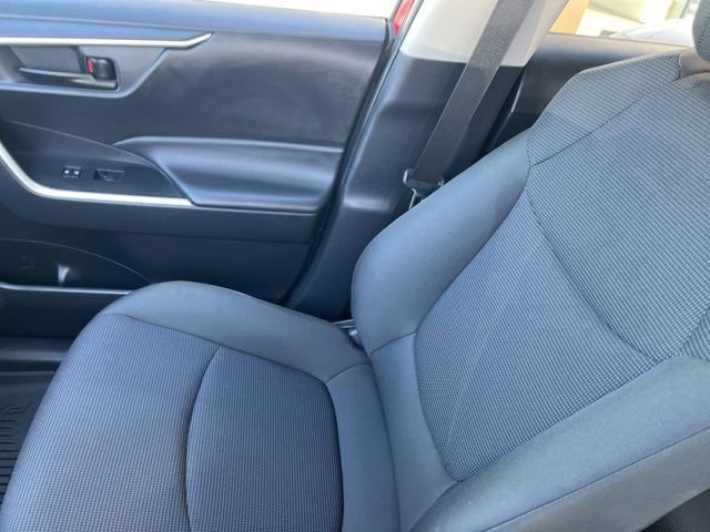 Used 2023 Toyota RAV4 LE image 15