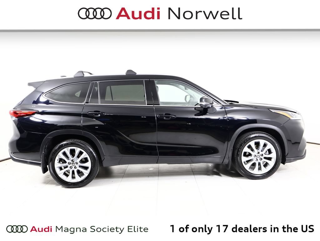 Used 2023 Toyota Highlander Limited AWD/4WD image 18
