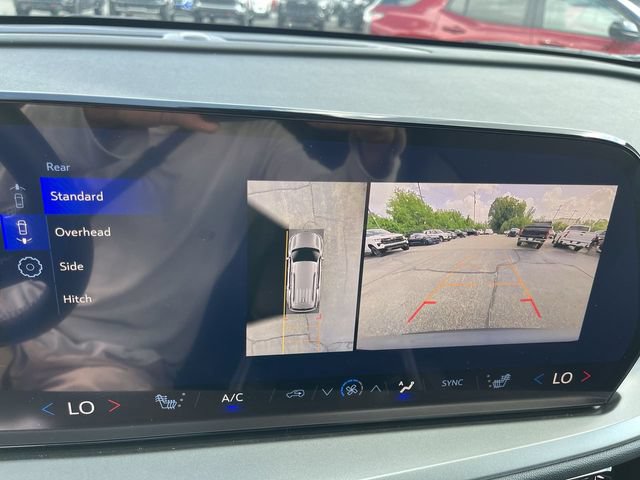 New 2026 Chevrolet Traverse LT w/ Midnight/Sport Edition AWD/4WD image 17