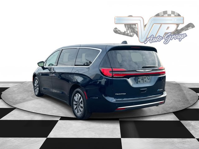 Certified 2024 Chrysler Pacifica Select image 5