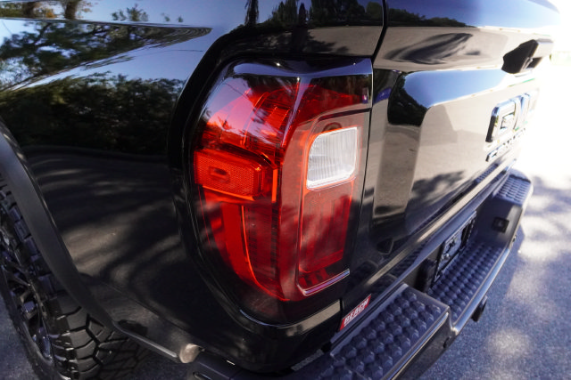Used 2026 GMC Canyon AT4 w/ Technology Plus Package AWD/4WD image 35