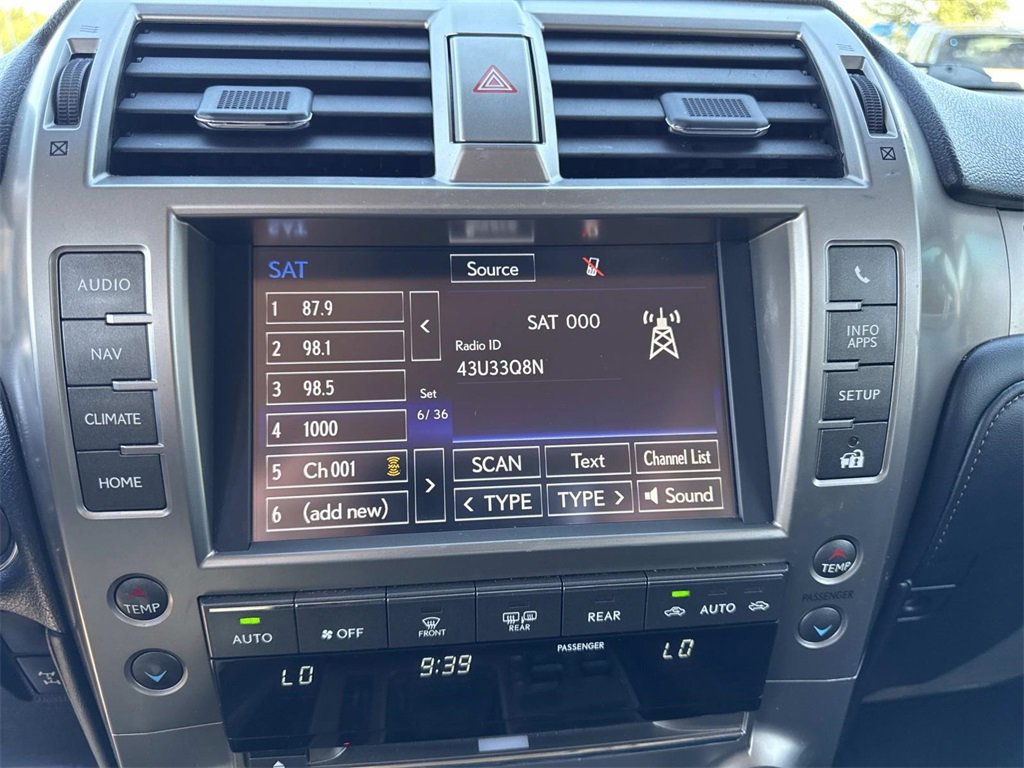 Used 2019 Lexus GX 460 image 21