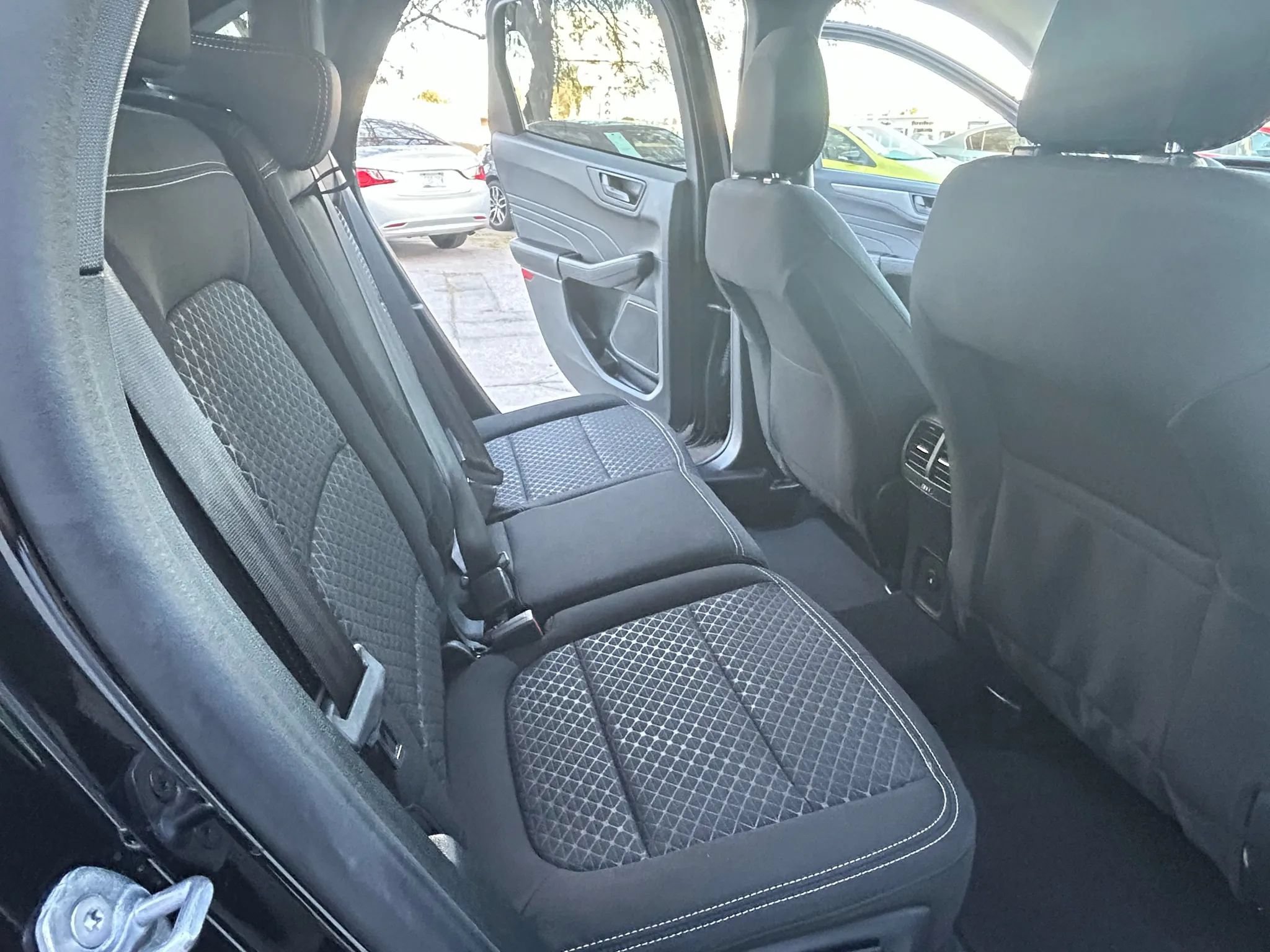 Used 2025 Ford Escape Active AWD/4WD image 23
