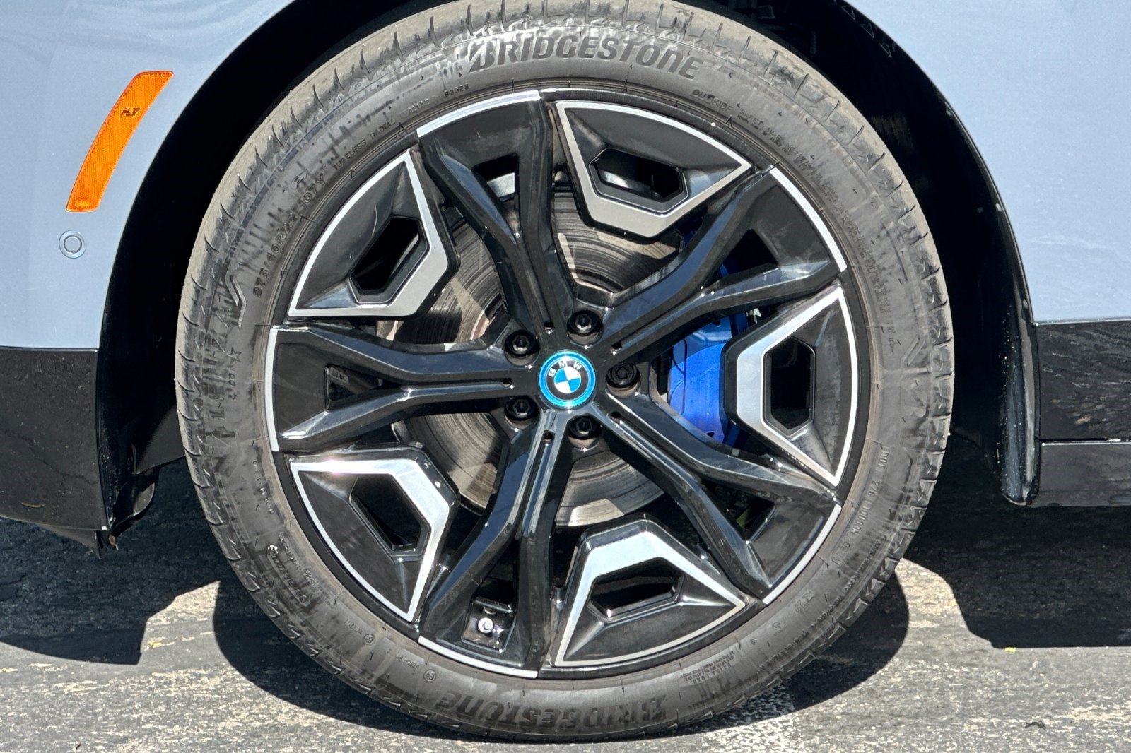 Used 2025 BMW iX xDrive50 image 38