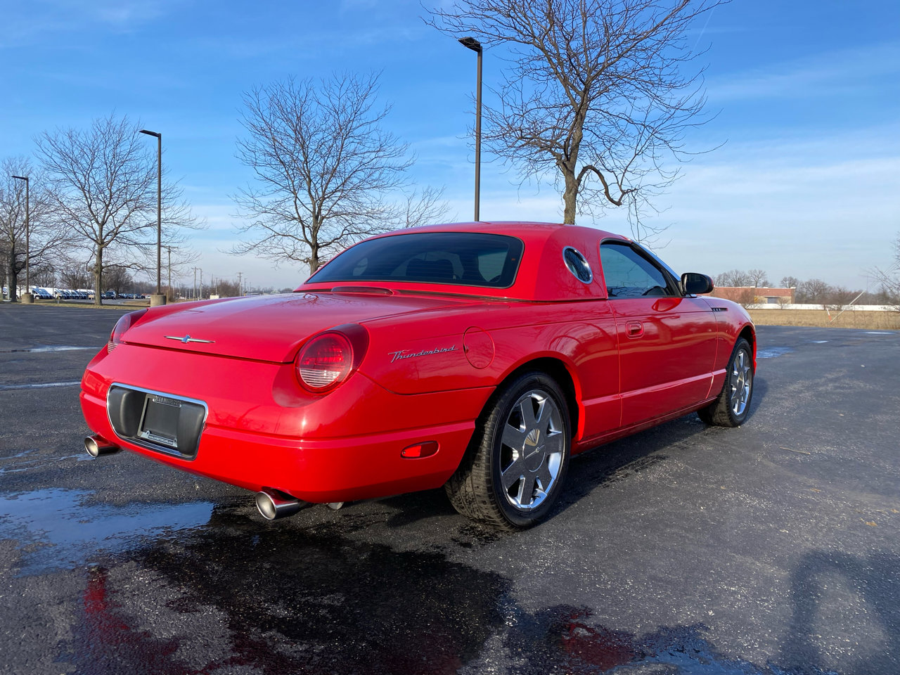 Used 2002 Ford Thunderbird Deluxe image 5