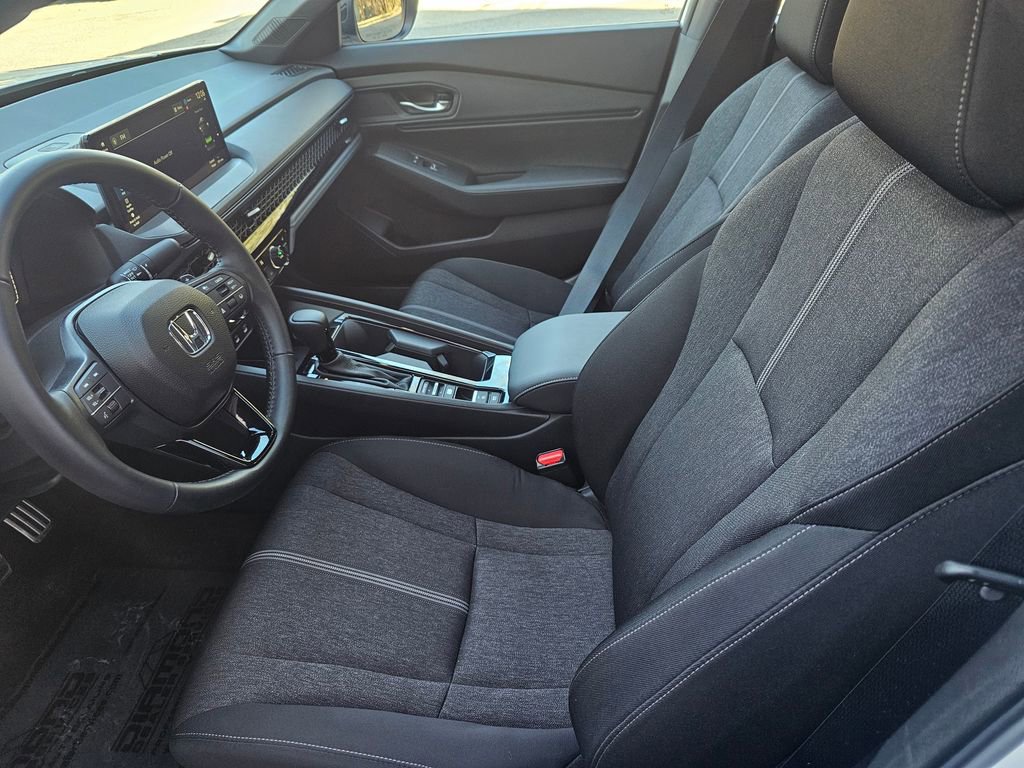 Used 2025 Honda Accord Sport image 16