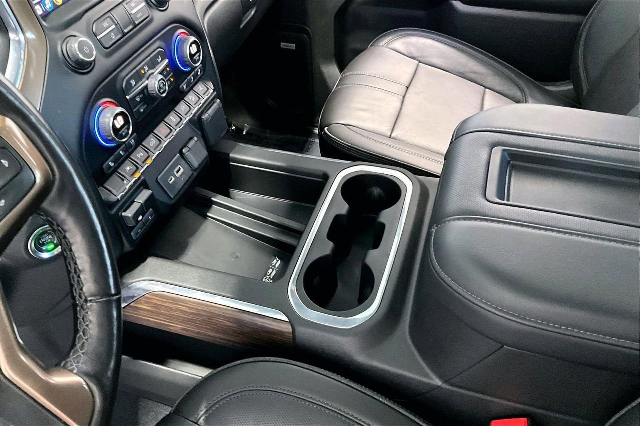 Used 2022 Chevrolet Silverado 1500 High Country w/ Safety Package II image 16