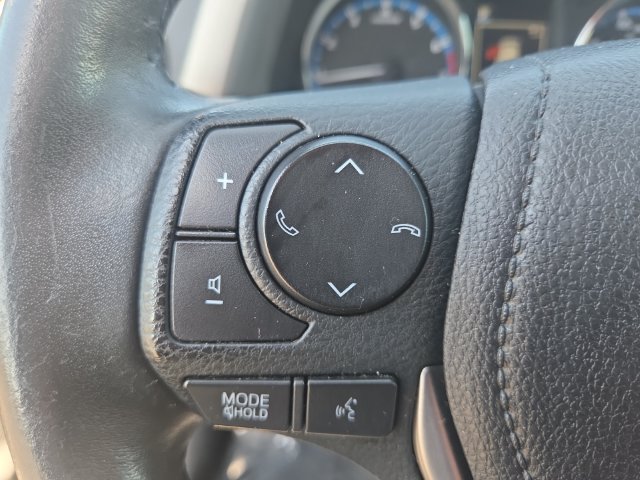 Used 2018 Toyota RAV4 Limited w/ Carpet Mat Package FWD image 20