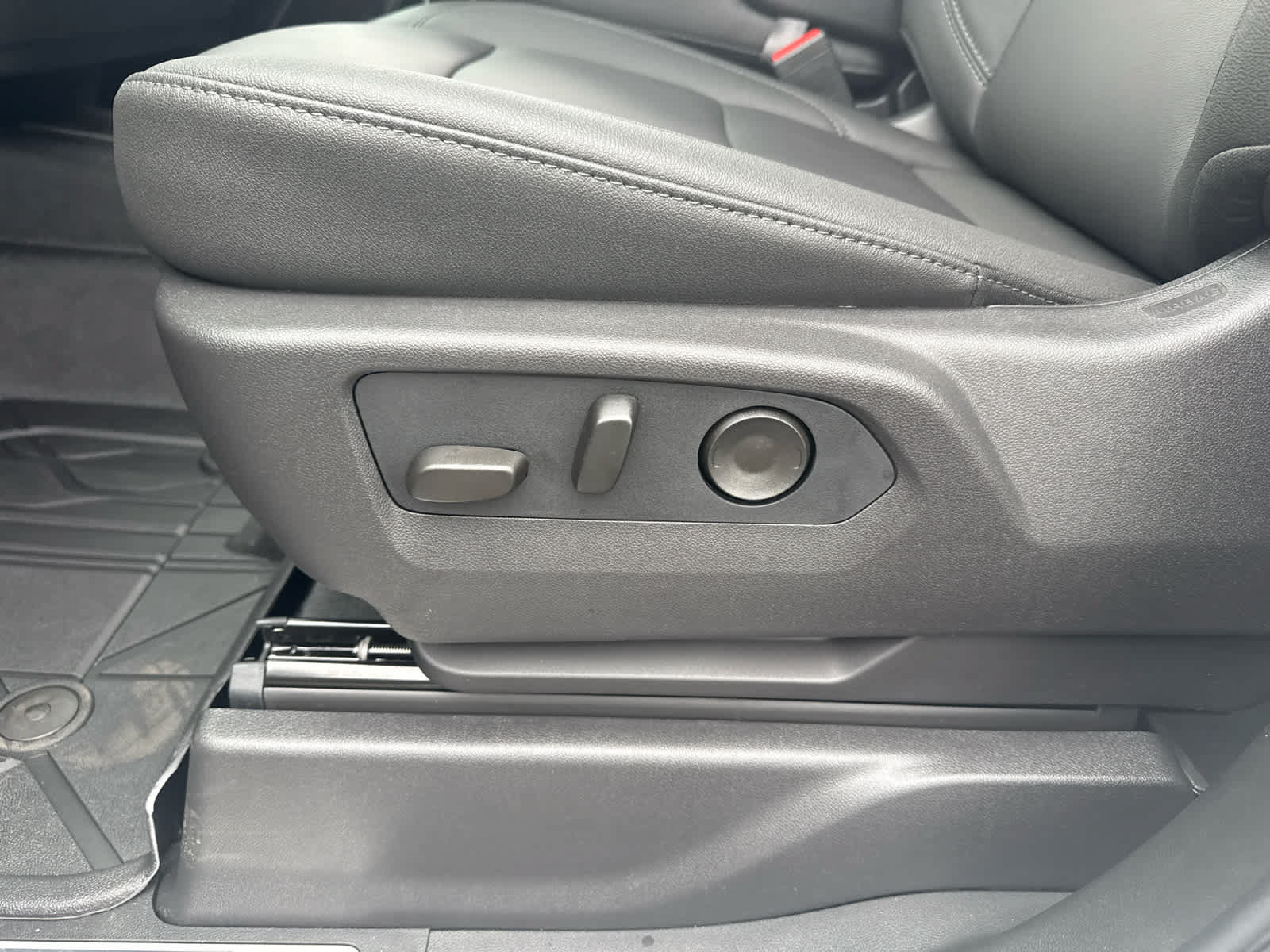 New 2026 Chevrolet Silverado 3500 LT w/ All Star Edition AWD/4WD image 14