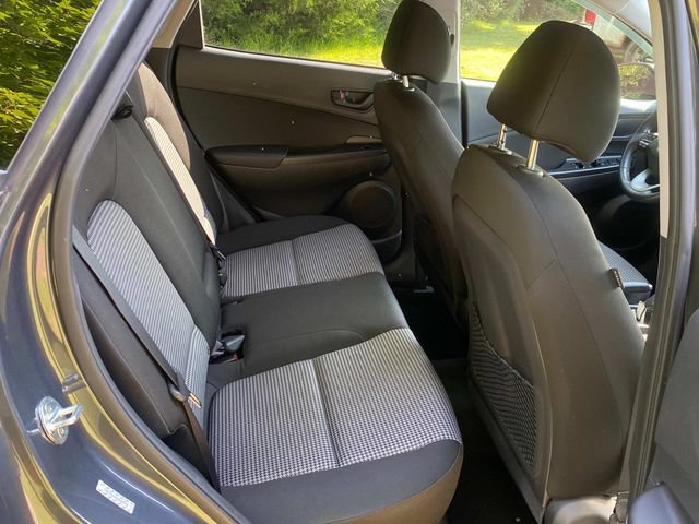 Used 2021 Hyundai Kona SEL w/ Cargo Package FWD image 32