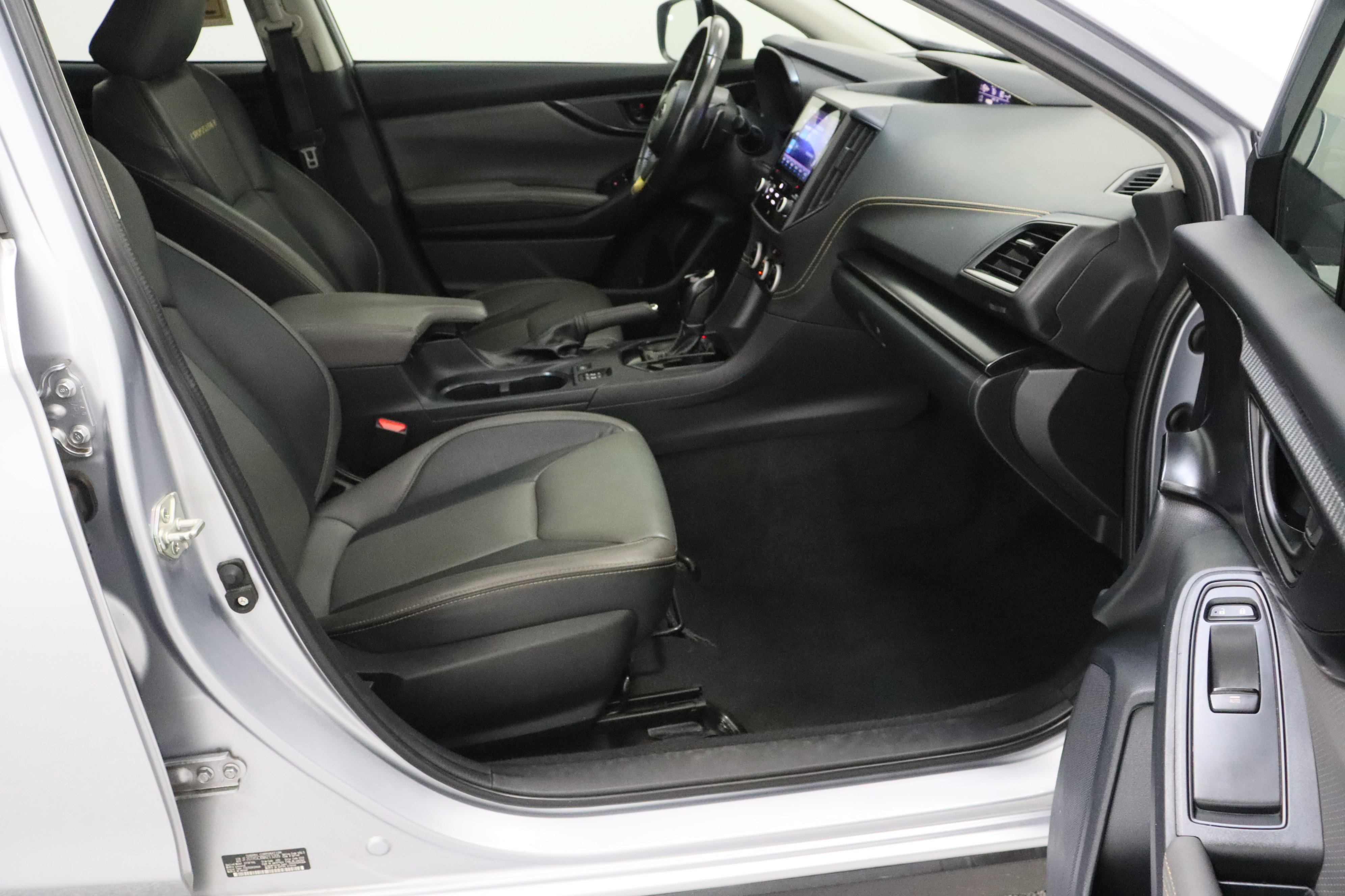 Used 2022 Subaru Crosstrek 2.5i Sport w/ Moonroof Package AWD/4WD image 37
