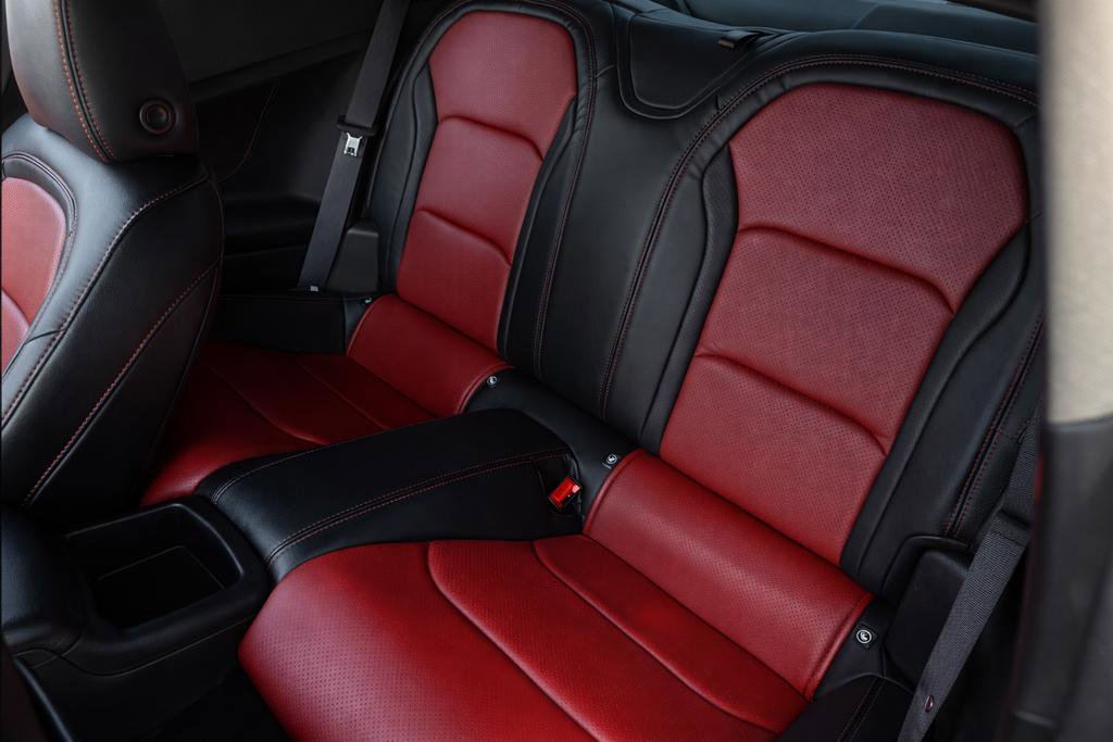 Used 2017 Chevrolet Camaro LT image 4